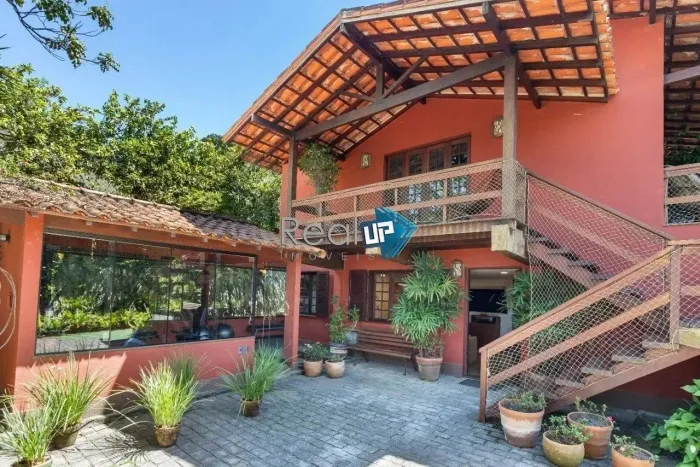 Casa Duplex em Laranjeiras