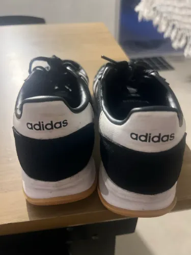 Tenis Adidas 40 - Usado somente 1 vez