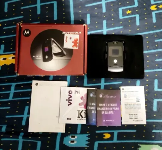 Celular Motorola V3 flip black sem bateria - FUNCIONANDO (Nokia/LG/Sansung/Siemens)