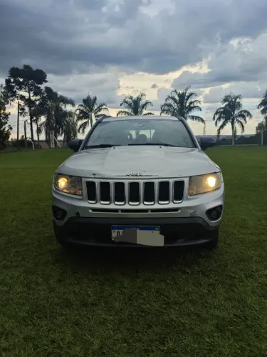 Jeep Compass Sport 2.0 16V 156cv 5P 2012
