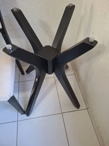 Base de mesa redonda ou quadrada usando tampo de até 1,10m