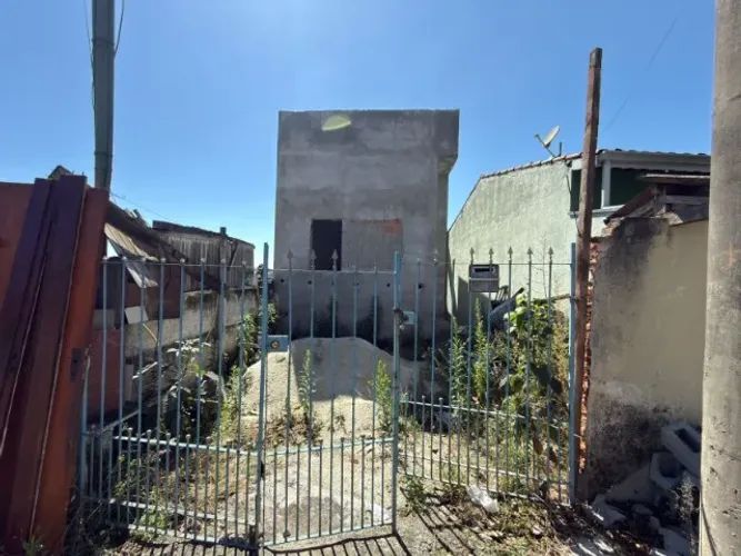 Casa em construção à venda em Atibaia - Estrutura, Alvenaria e Reboco concluídos
