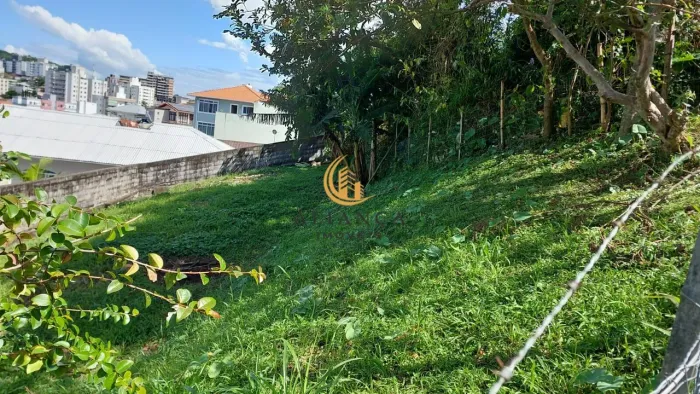 Terreno em Praia Comprida, São José/SC