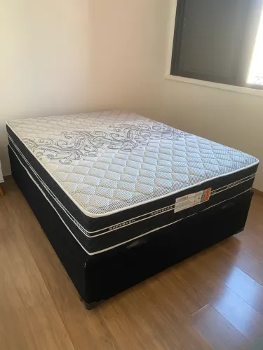 Box Baú + Colchão casal padrão