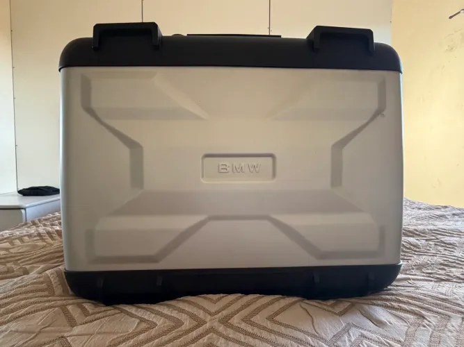 Baú top case bmw original retrátil com suporte original
