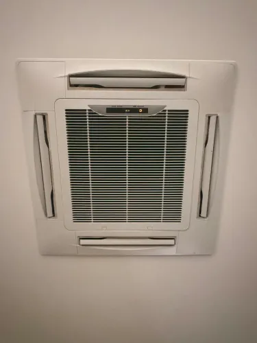 Ar condicionado cassete komeco 48mil btus