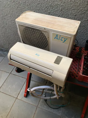 Ar condicionado split 220v - 9.000 BTUS