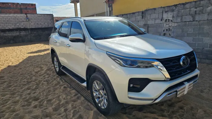Toyota Hilux SW4 SRX 4X4 2.8 TDI 16V Dies. Aut. 2021