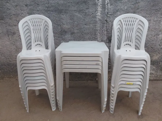 Aluguel de mesas e Cadeiras / Alugamos toalha de mesa