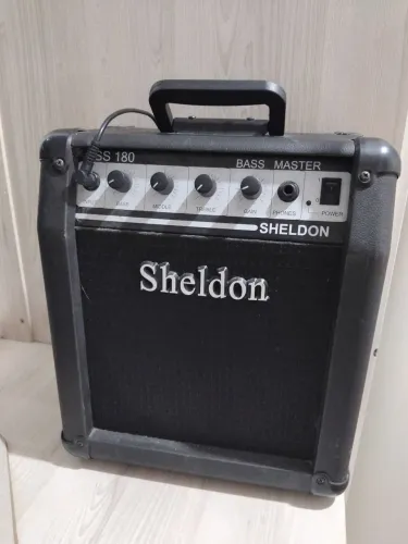 Amplificador baixo Sheldon