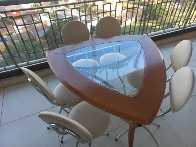 mesa triangular 6 lugares