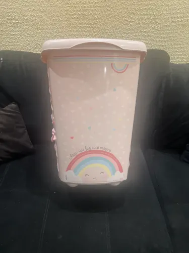Cesto roupa infantil tema arco iris rosa