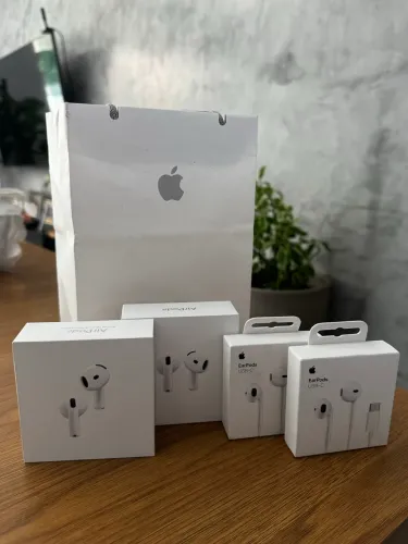 AirPods 4