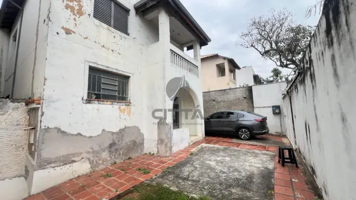 Casa à venda no bairro Nova Campinas, em Campinas/SP.