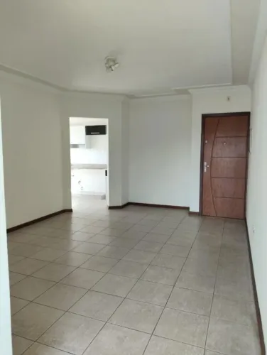Apartamento à venda no Condomínio Privelege, em Sorocaba-SP.