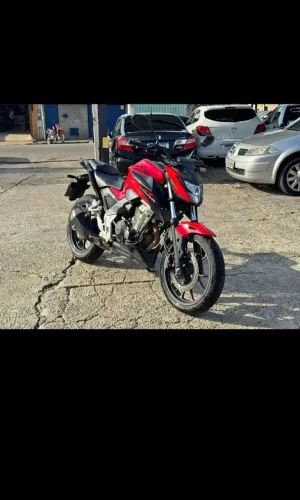 Vendo cb 300 no parcelamento