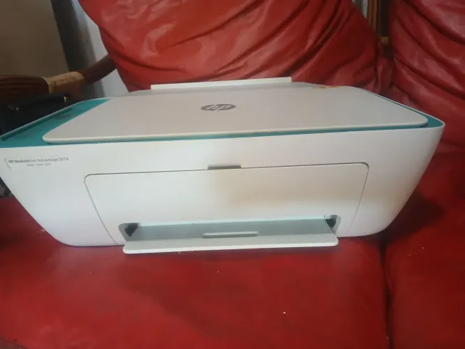Vende-se essa impressora c/cartuchos para recarregar