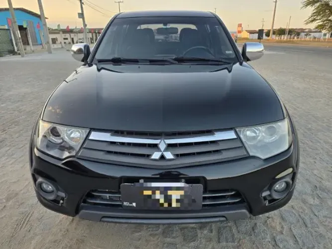 Mitsubishi L200 Triton HPE 3.2 CD TB Int.diesel AUT 2015