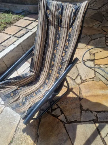 Cadeira tubular dobrável em tecido