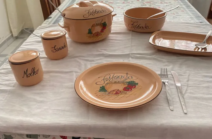 Conjunto de feijoada.