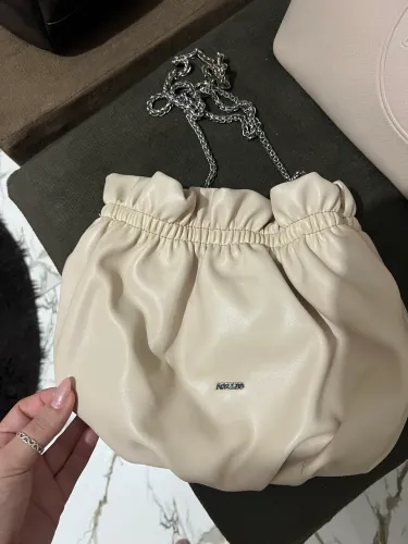Bolsa Bucket Média Corrente Arezzo - Off White
