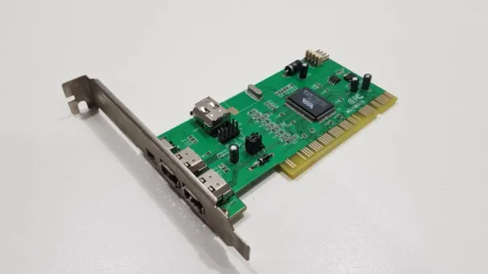 Placa Controladora de Expansão FireWire (IEEE 1394a) para barramento PCI