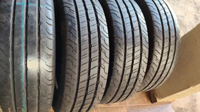 4/ 2156516/ Michelin seminovos top demais serve para utilitários também, 1480$ jogo