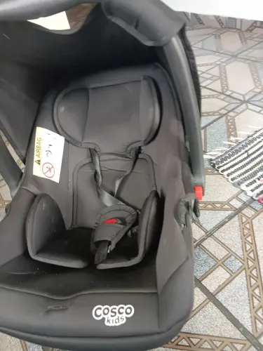 Vendo bebê conforto da marca cosco em ótimo estado de conservação