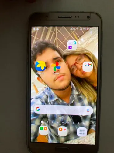 Samsung Galaxy J7