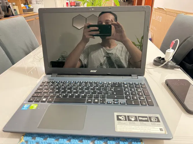 Notebook Acer E 15