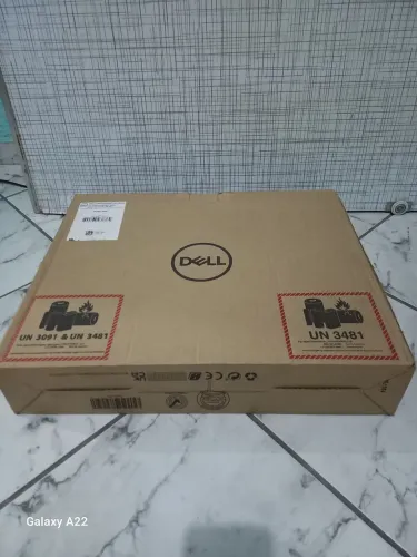 Notebook Dell core I3