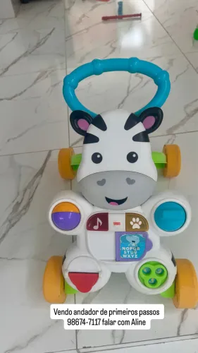 Andador infantil de primeiros passos 