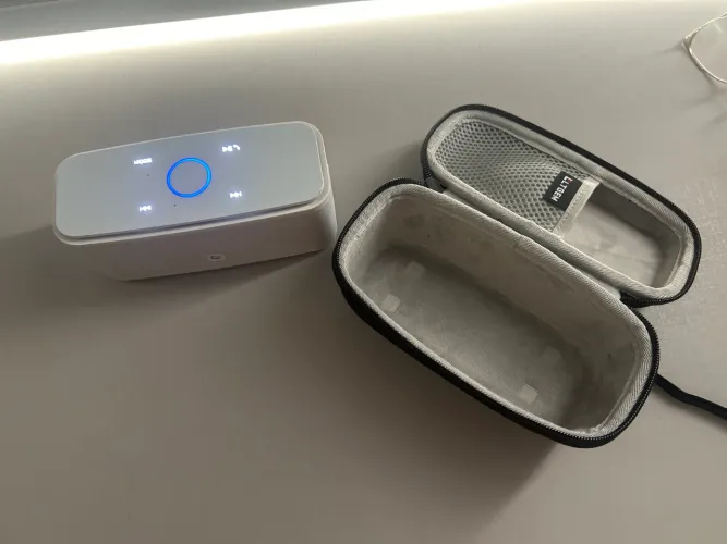 caixa de som doss soundbox branca