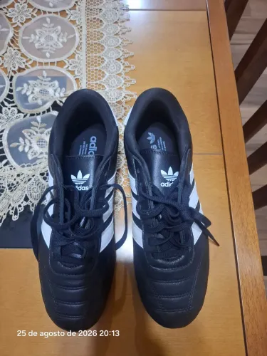 Tenis adidas preto