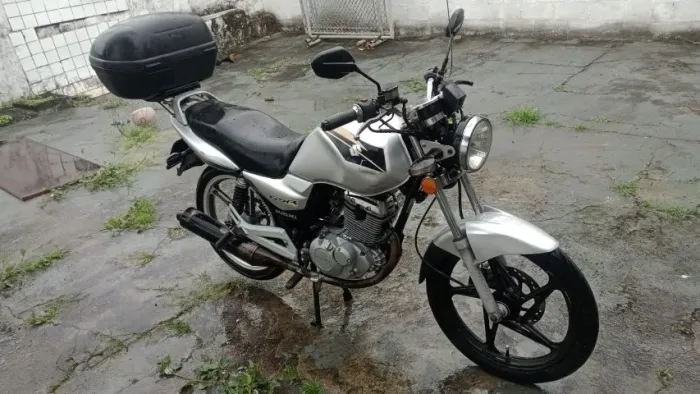 SAIA DO ALIGUEL: Suzuki GSR 125 2016