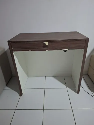 Mesa para escritório (escrivaninha)
