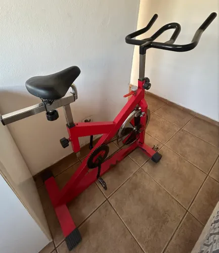 Bike spinning profissional academia