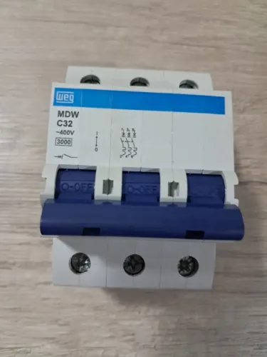 Disjuntor Tripolar 32A Mdw-c32 -3 Curva C Weg