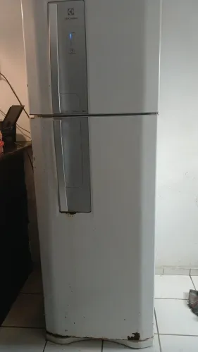 Vendo geladeira Electrolux