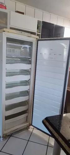 PROMOÇÃO!Freezer Brastemp vertical Frost Free 260 L 2.699