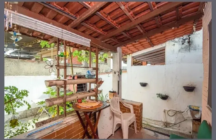 CASAS COM 2 QUARTOS EM VAZ LOBO