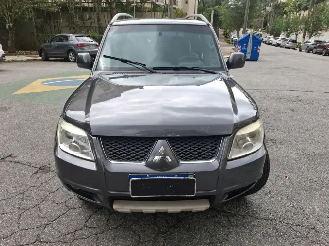 Mitsubishi Pajero TR4 2.0 Flex 16V 4X2 Aut. 2014