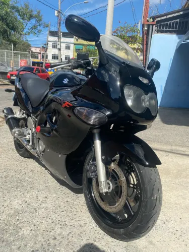 SUZUKI GSXF 750