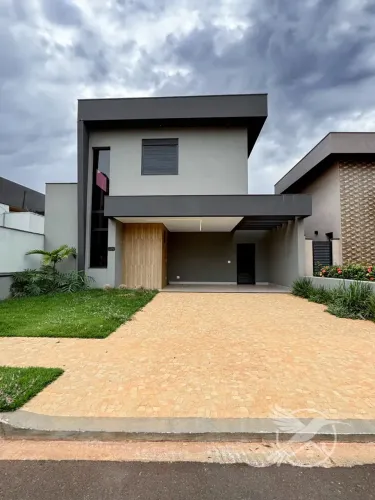 Casa à venda no - 4 suítes, piscina privativa e pronta para morar