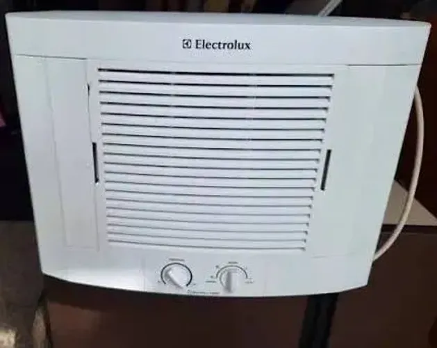 ar condicionado Eletrolux 110v e outro 220v