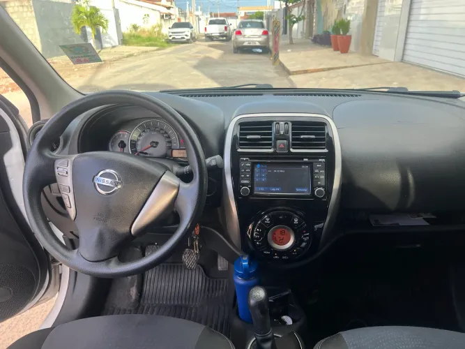 Nissan March SL 1.6 16V Flex Fuel 5P 2015