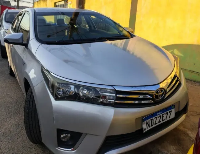 Toyota Corolla GLI 1.8 Flex 16V Aut. 2016
