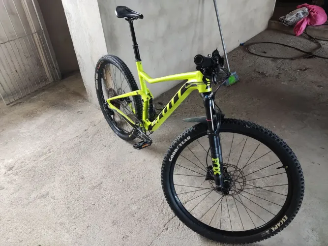 Bicicleta Scott Spark RC Full (Passo Cartão)