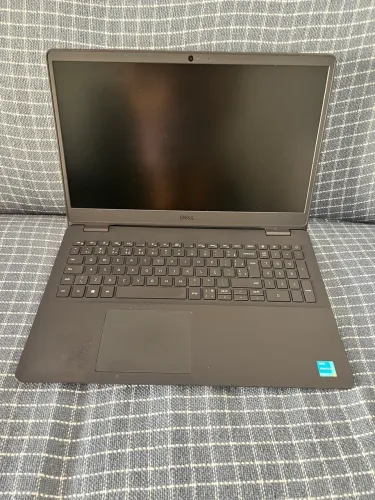 vendo notebook DELL. Processador Intel(R) Pentium(R) GoldRam 4,00GB, Armazenamento 119 GB.
