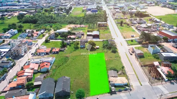 Terreno para construção residencial/comercial na Avenida Nereu Ramos